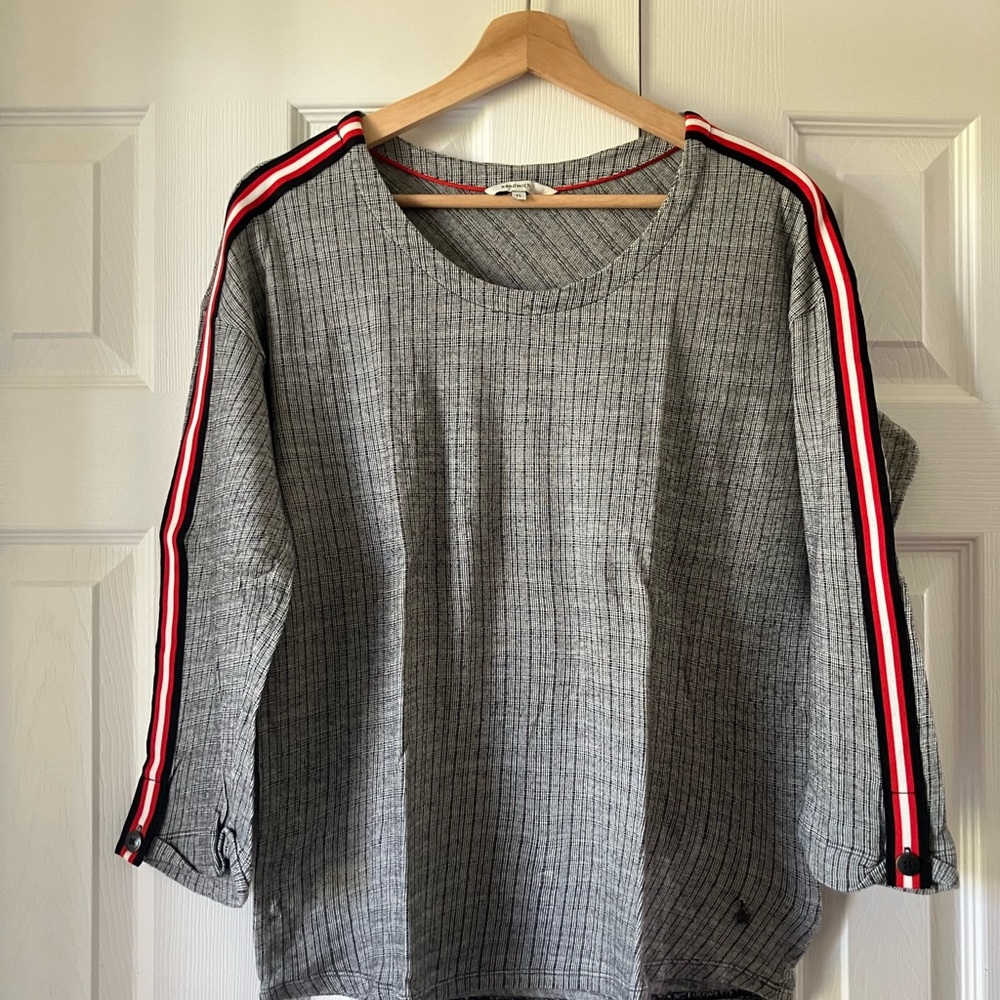 Gray and Red European Long Sleeve Tee